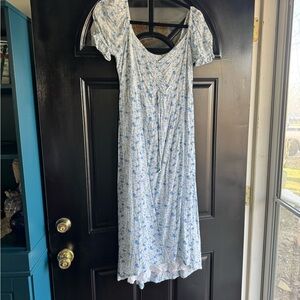 Hollister Blue and White Floral Midi Dress